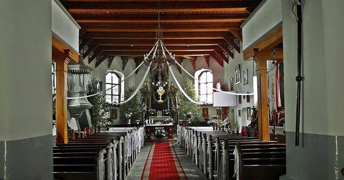 Kościół parafii Kościół św. Wawrzyńca w Różyny — zdjęcie
