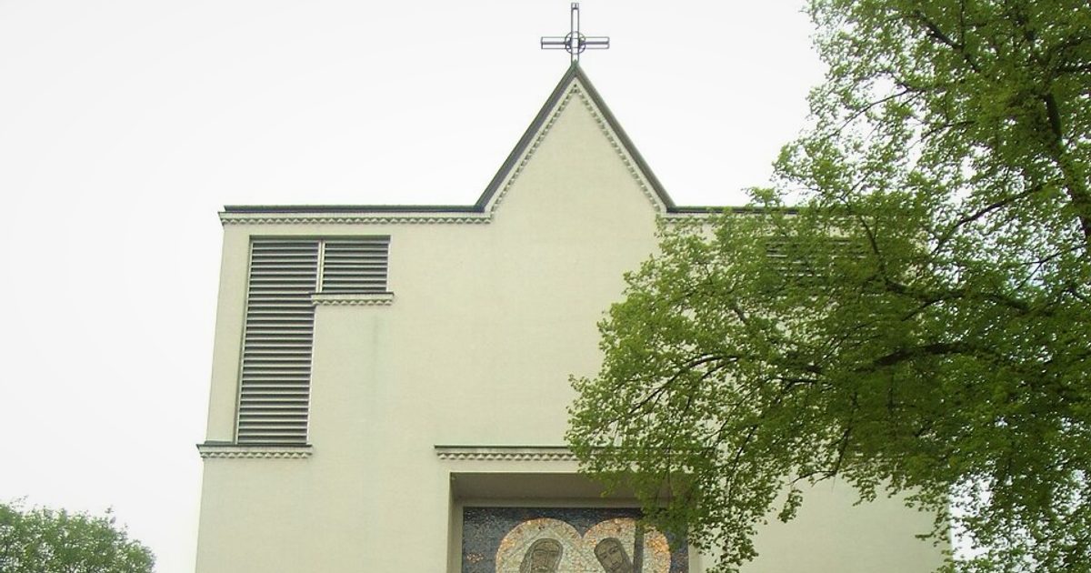 Kościół parafii Kościół św. Wincentego à Paulo w Otwock — zdjęcie