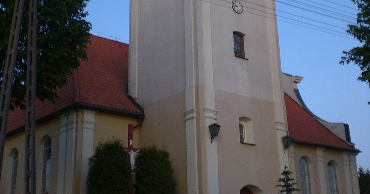 Kościół parafii Kościół św. Wojciecha w Bobowo — zdjęcie