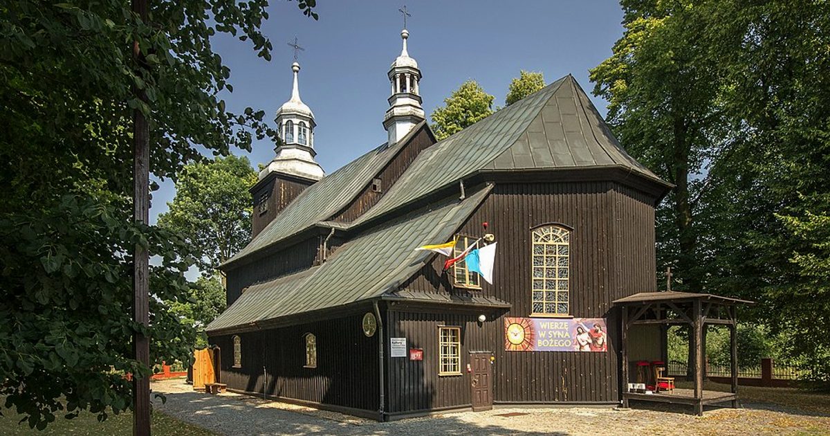Kościół parafii Kościół św. Wojciecha w Cieszęcin — zdjęcie