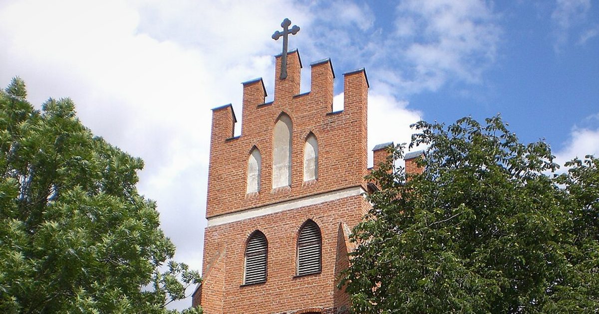 Relikwie świętych — Kościół św. Wojciecha, Gorzędziej. Zdjęcie: Wikimedia Commons.