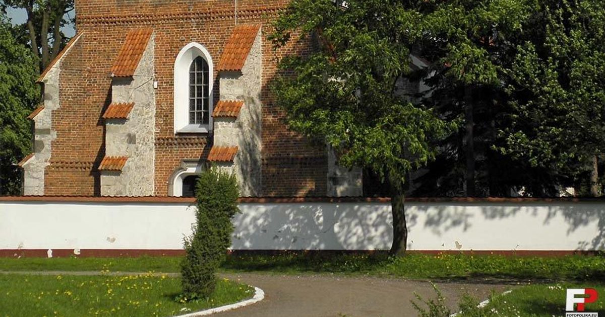 Kościół parafii Kościół św. Zygmunta w Sienno — zdjęcie
