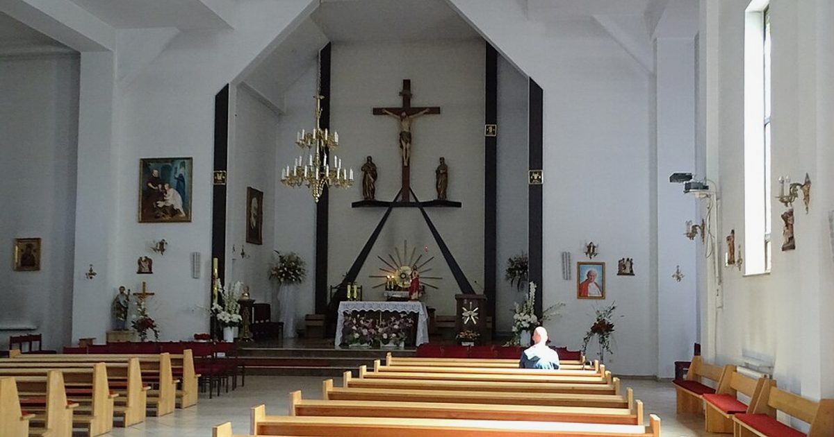 Kościół parafii Kościół Świętej Rodziny w Kamionka — zdjęcie