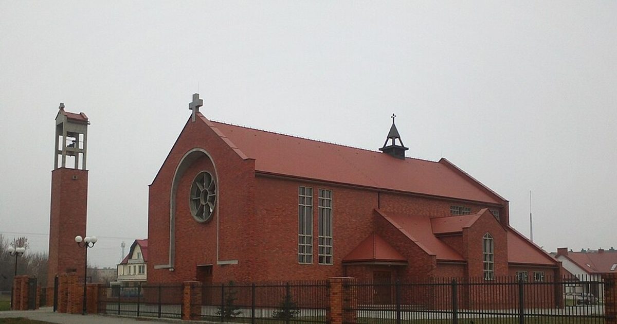 Kościół parafii Kościół Świętej Rodziny w Mława — zdjęcie