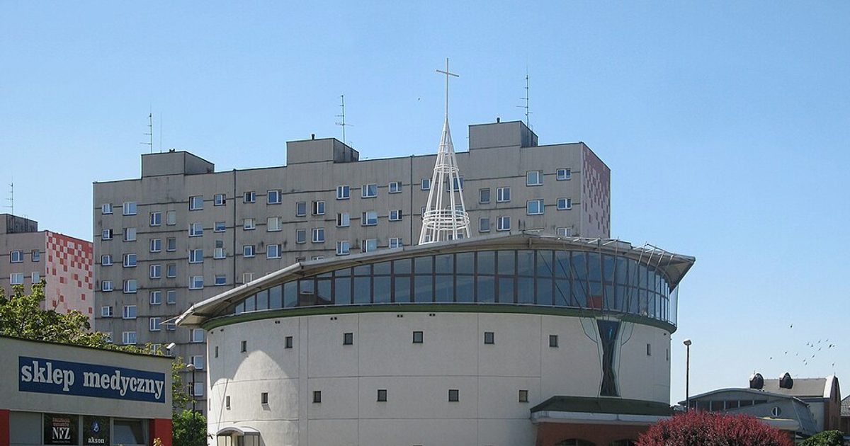 Kościół parafii Kościół Świętej Rodziny w Piekary Śląskie — zdjęcie