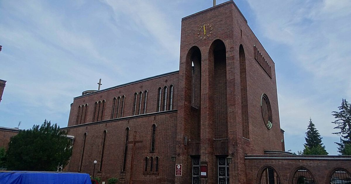 Kościół parafii Kościół Świętej Rodziny w Szczecin — zdjęcie