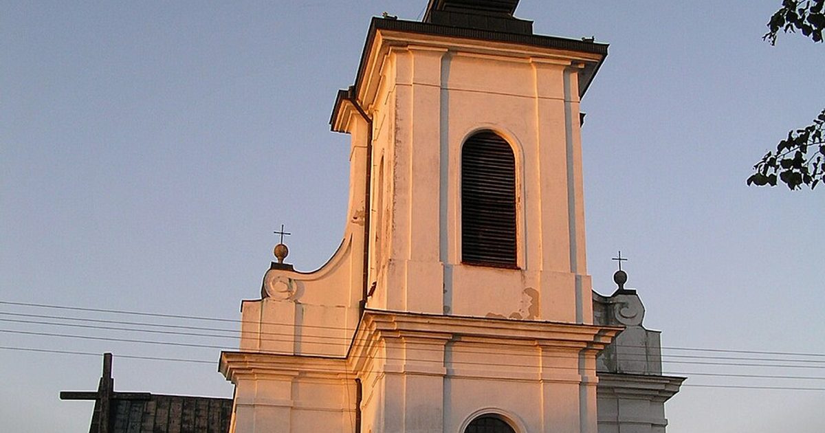 Kościół parafii Kościół Świętej Trójcy w Belsk Duży — zdjęcie