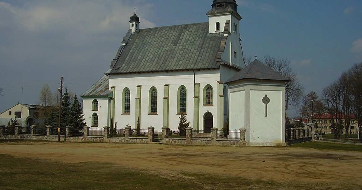 Kościół parafii Kościół Świętej Trójcy w Cielądz — zdjęcie