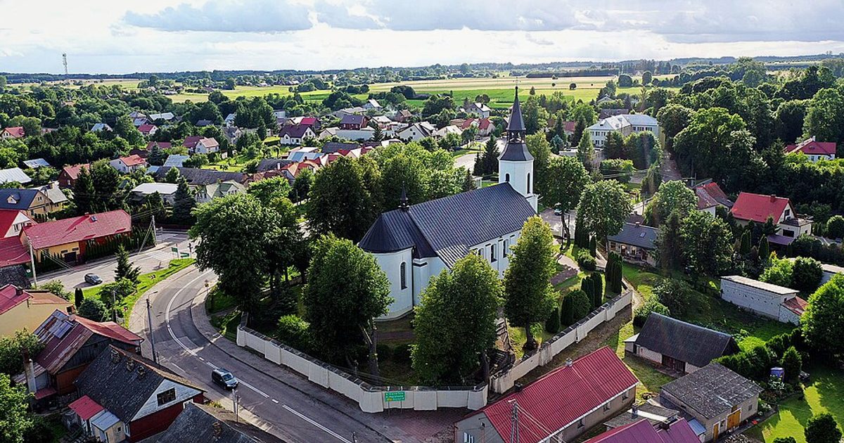 Kościół parafii Kościół Świętej Trójcy w Jasionówka — zdjęcie