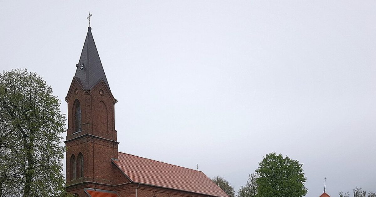 Dzieła sztuki sakralnej — Kościół Świętej Trójcy, Kłotno. Zdjęcie: Wikimedia Commons.