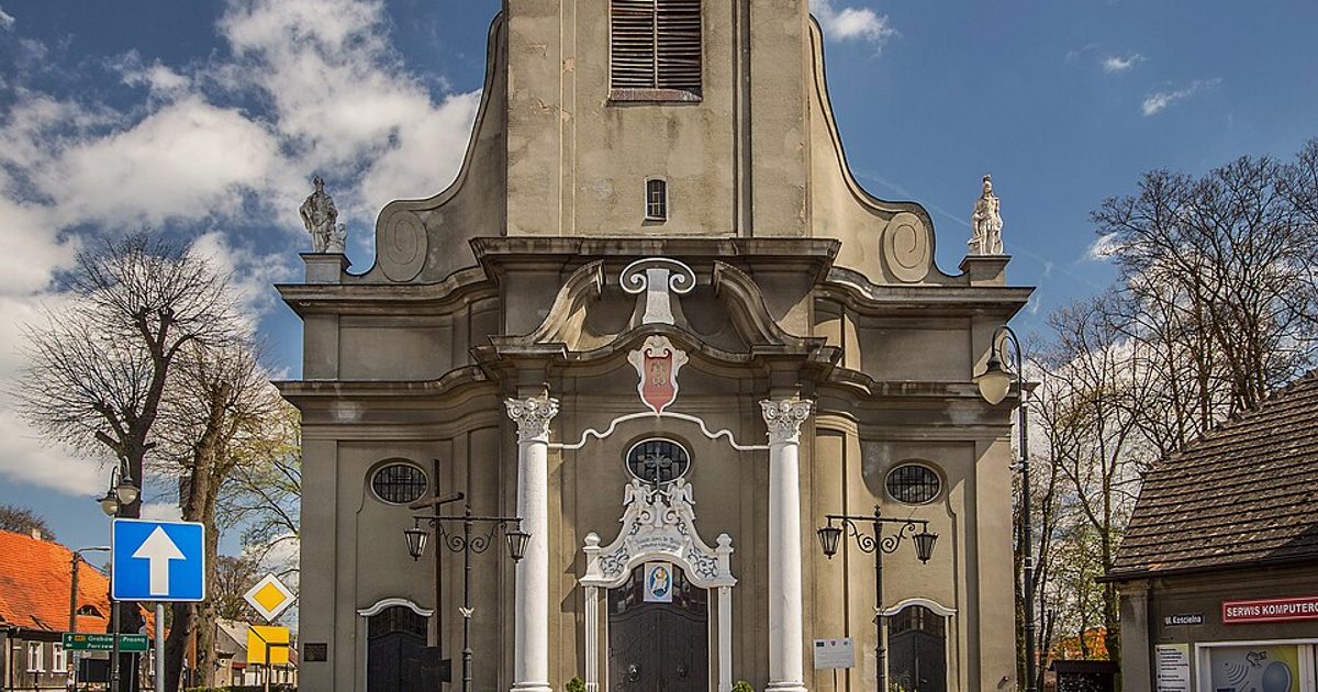 Kościół parafii Kościół Świętej Trójcy w Mikstat — zdjęcie