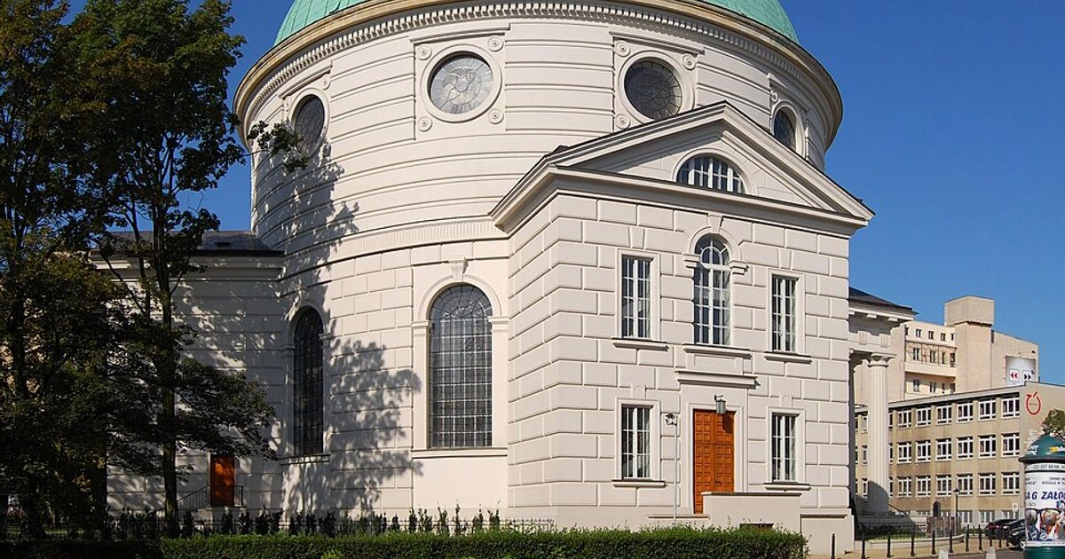 Kościół parafii Kościół Świętej Trójcy w Warszawa — zdjęcie