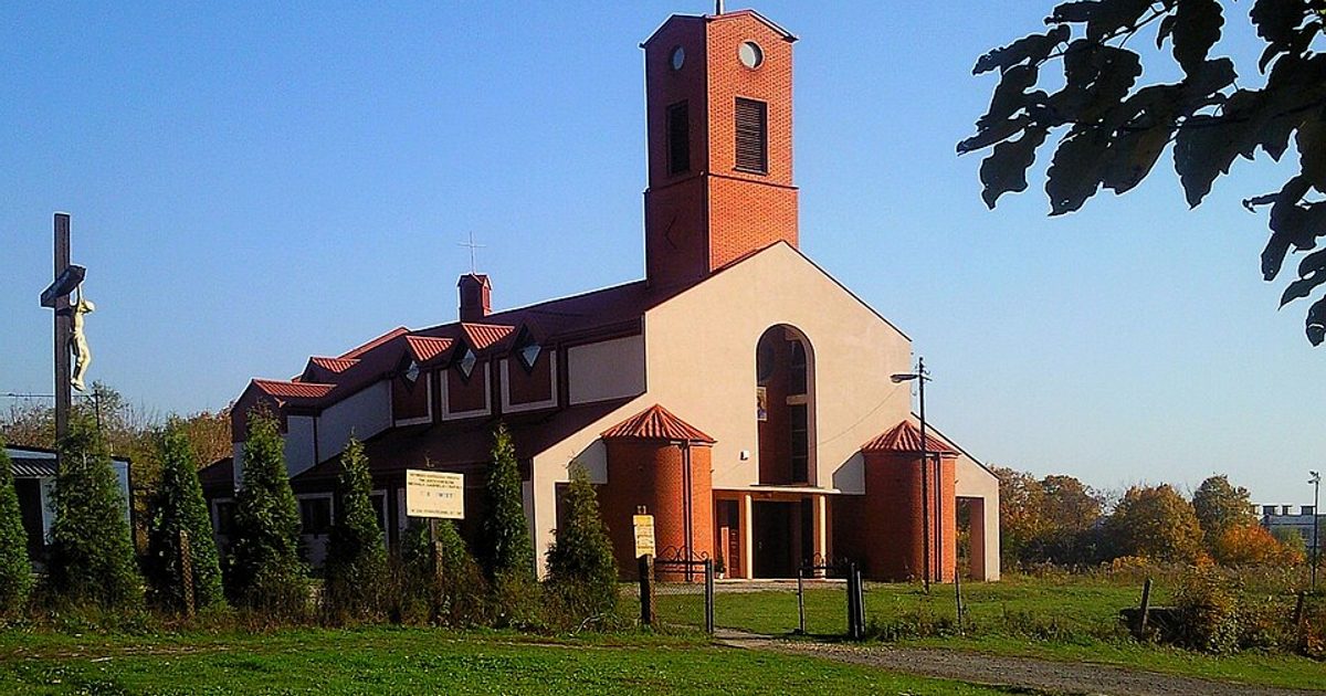 Kościół parafii Kościół Świetych Archaniołów w Czeladź — zdjęcie