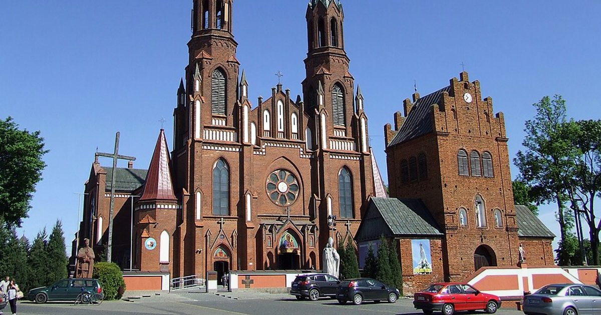 Kościół parafii Kościół Trójcy Przenajświętszej w Myszyniec — zdjęcie