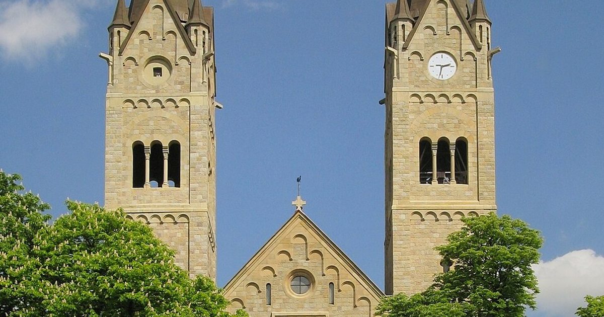 Kościół parafii Kościół Trójcy Przenajświętszej w Ruda Śląska — zdjęcie