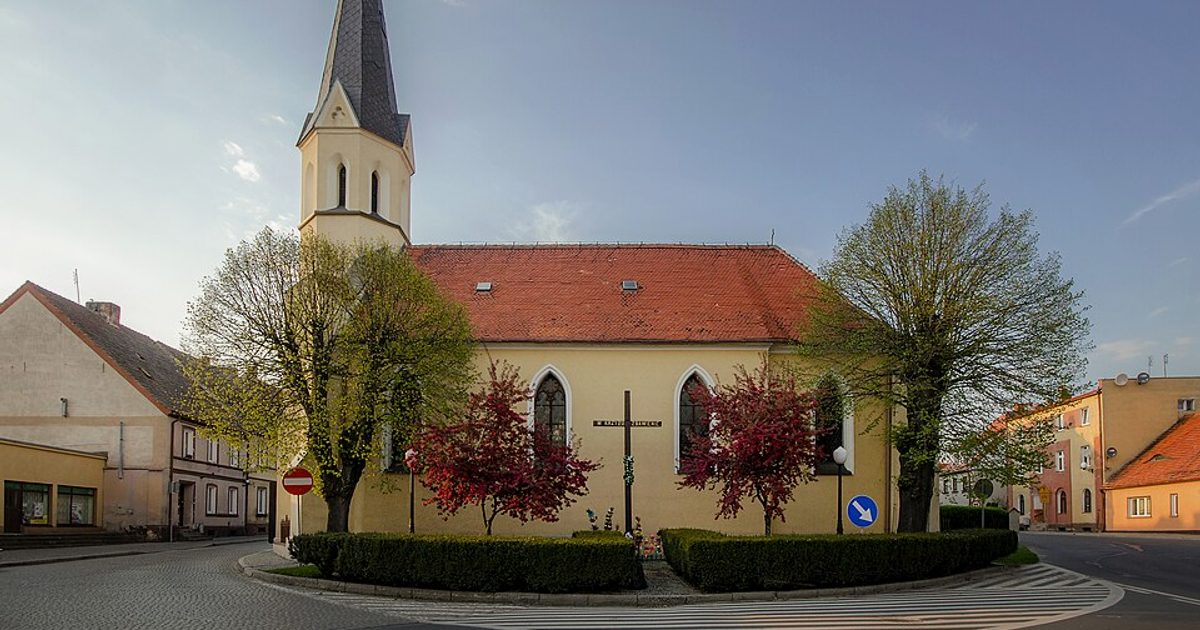 Dzieła sztuki sakralnej — Kościół Trójcy św., Rudna. Zdjęcie: Wikimedia Commons.