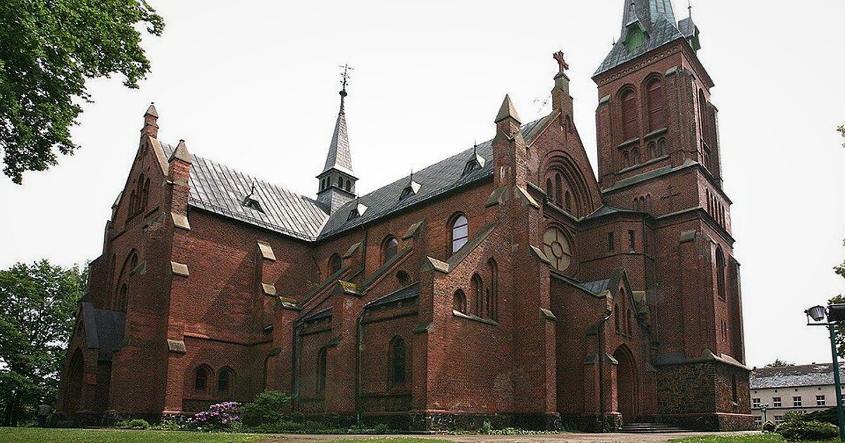 Kościół parafii Kościół Trójcy Świętej w Gorzów Śląski — zdjęcie