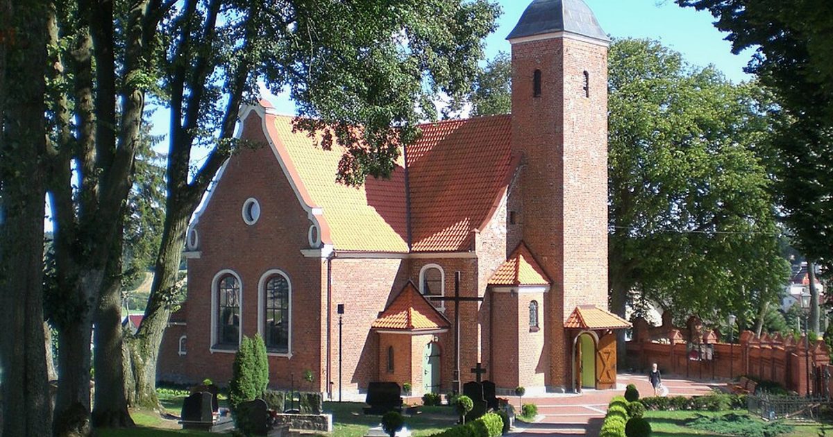 Kościół parafii Kościół Trójcy Świętej i Wszystkich Świętych w Goręczyno — zdjęcie