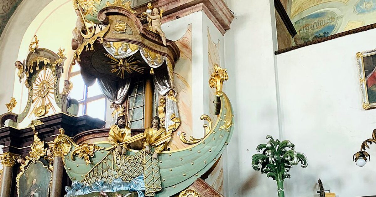 Kościół parafii Kościół Trójcy Świętej w Opawica — zdjęcie