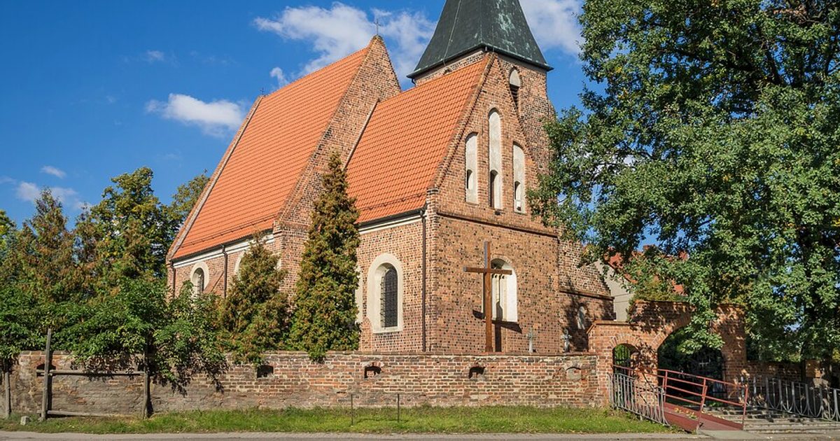 Kościół parafii Kościół Wniebowstąpienia Pana Jezusa w Jaszkotle — zdjęcie