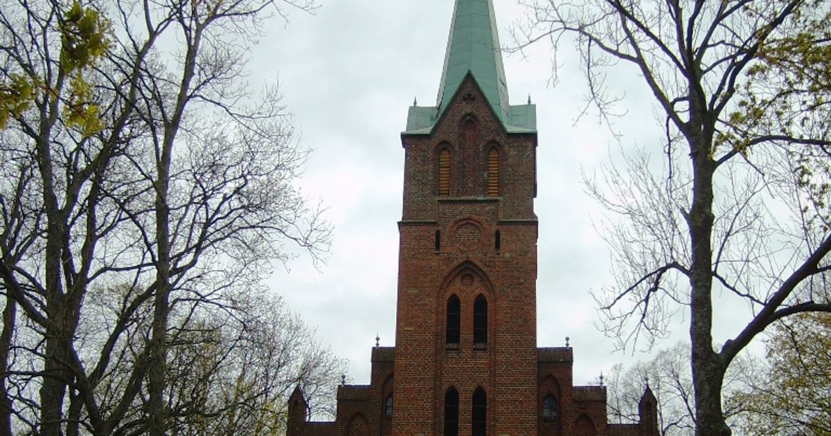 Kościół parafii Kościół Wniebowzięcia NMP w Cecenowo — zdjęcie