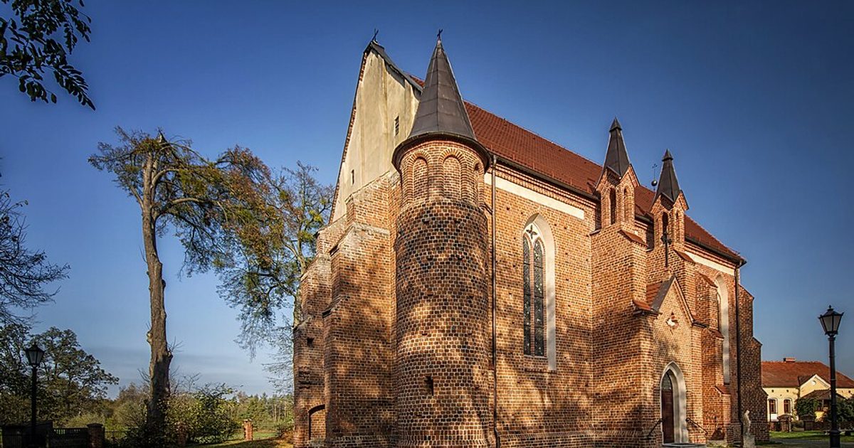 Kościół parafii Kościół Wniebowzięcia NMP w Dębno — zdjęcie