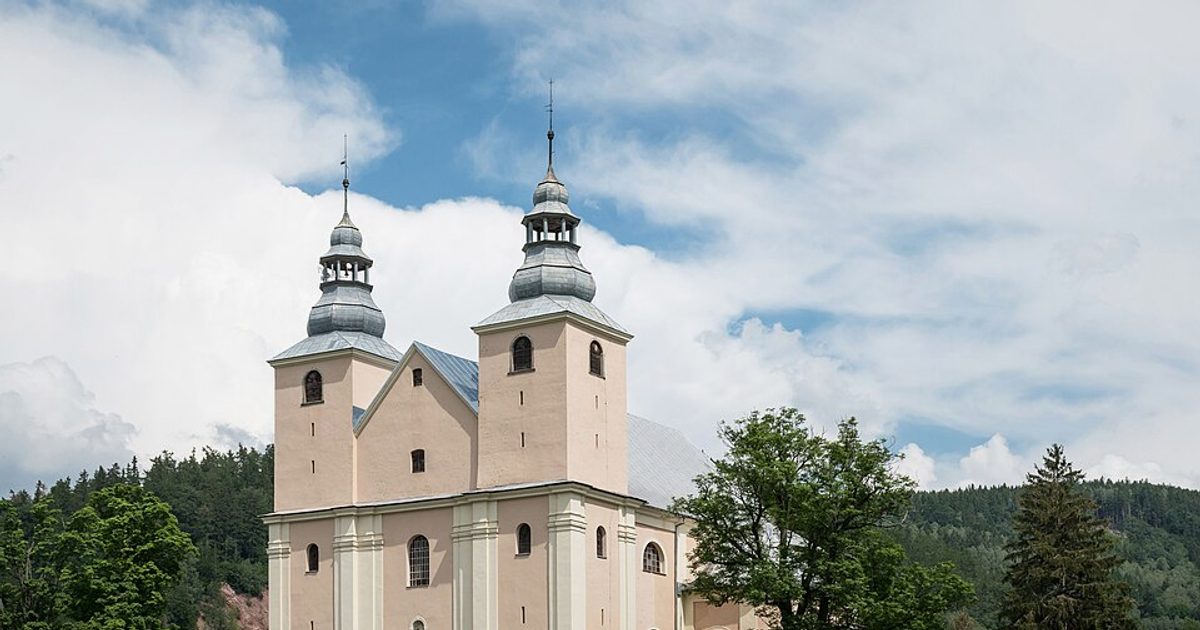 Kościół parafii Kościół Wniebowzięcia NMP w Kłodzko — zdjęcie