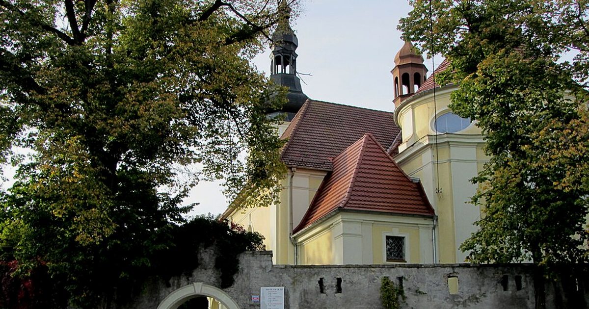 Kościół parafii Kościół Wniebowzięcia NMP w Krapkowice — zdjęcie