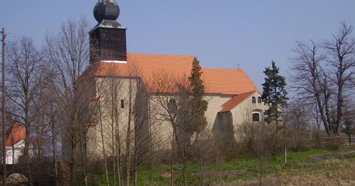 Kościół parafii Kościół Wniebowzięcia NMP w Leśniów Wielki — zdjęcie