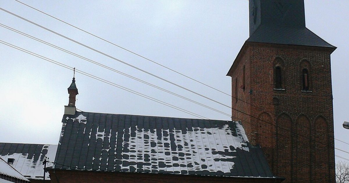 Kościół parafii Kościół Wniebowzięcia NMP w Lipno — zdjęcie