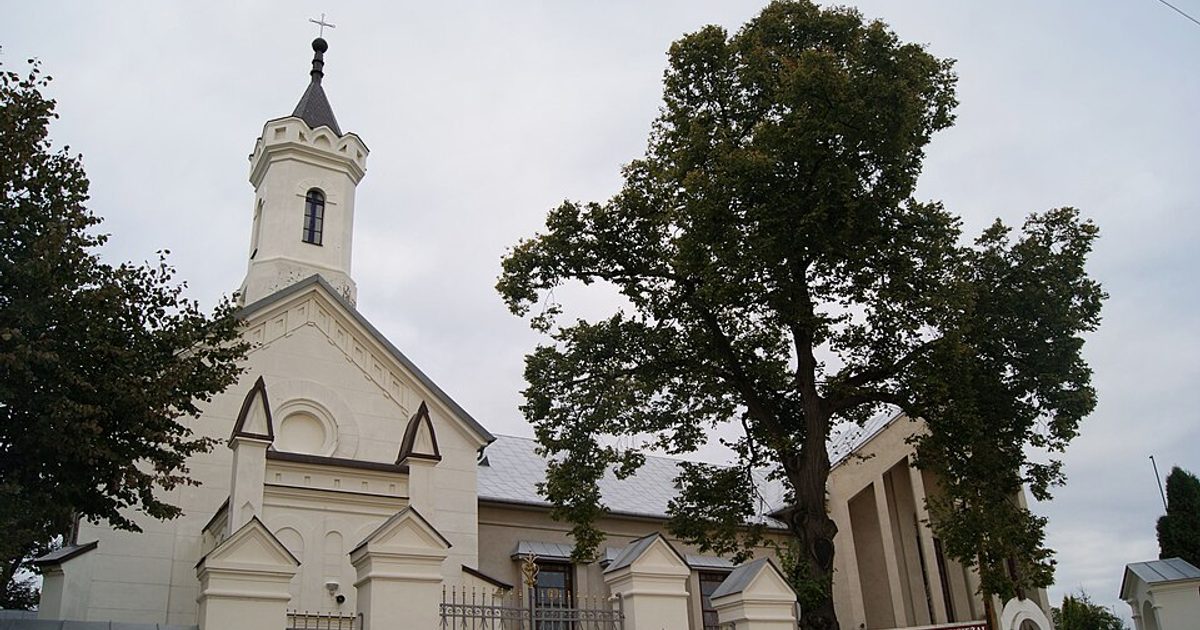 Dzieła sztuki sakralnej — Kościół Wniebowzięcia NMP, Milejów. Zdjęcie: Wikimedia Commons.