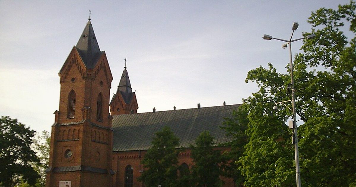 Dzieła sztuki sakralnej — Kościół Wniebowzięcia NMP, Ostrów Mazowiecka. Zdjęcie: Wikimedia Commons.