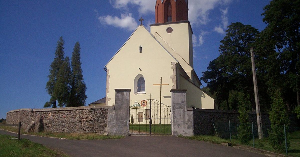 Dzieła sztuki sakralnej — Kościół Wniebowzięcia NMP, Pisarzowice. Zdjęcie: Wikimedia Commons.