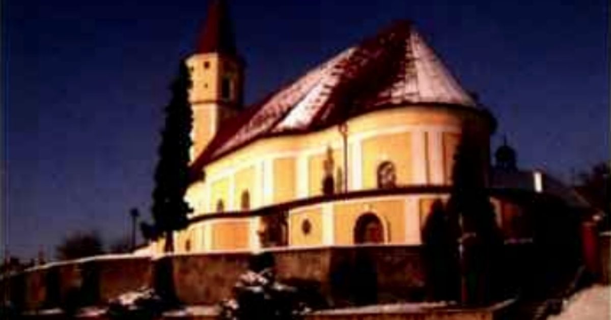 Kościół parafii Kościół Wniebowzięcia NMP w Racławice Śląskie — zdjęcie