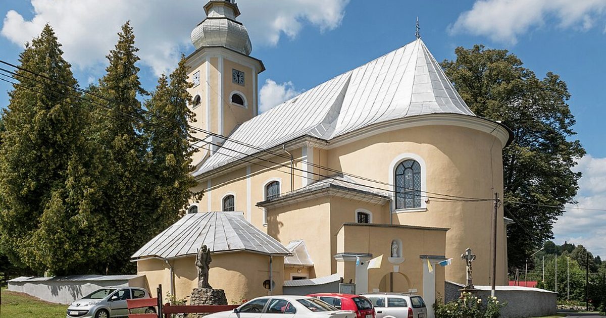 Kościół parafii Kościół Wniebowzięcia NMP w Różanka — zdjęcie