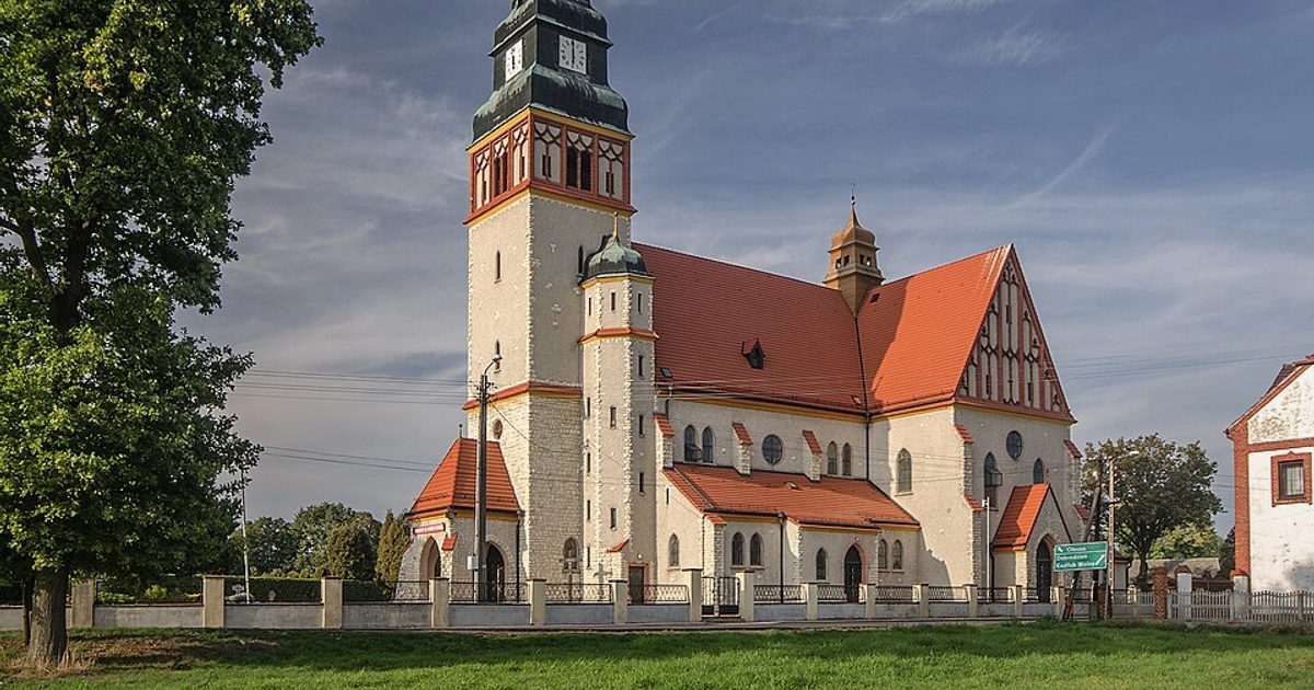 Kościół parafii Kościół Wniebowzięcia NMP w Zębowice — zdjęcie