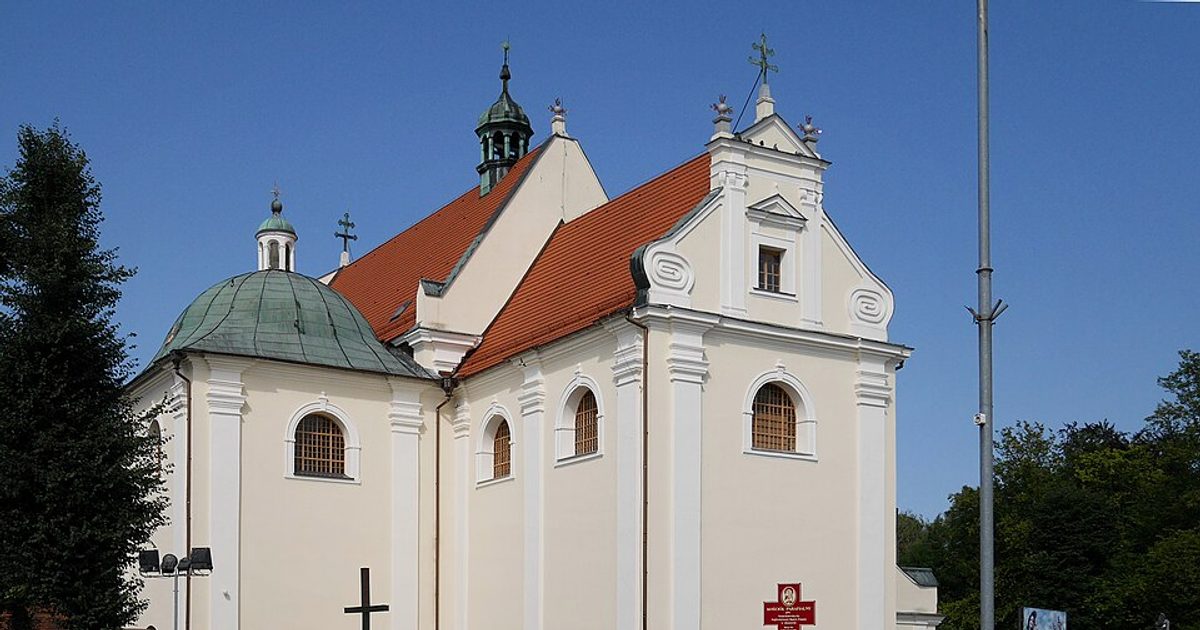Kościół parafii Kościół Wniebowzięcia NMP w Złotów — zdjęcie
