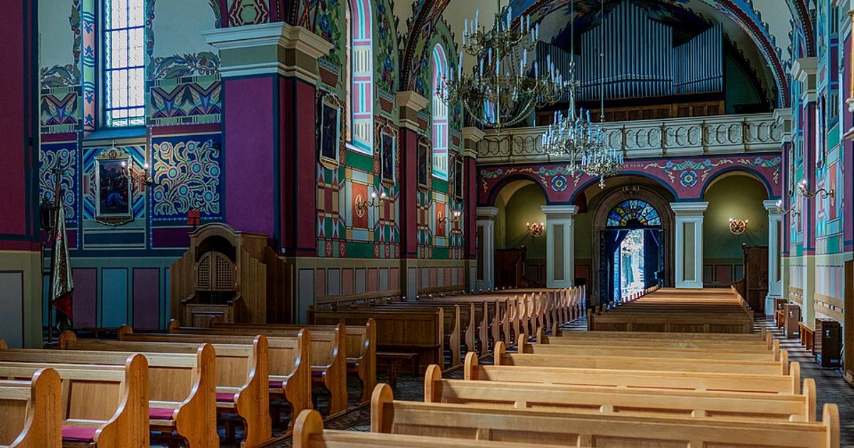 Kościół parafii Kościół Wszystkich Świętych w Babice — zdjęcie