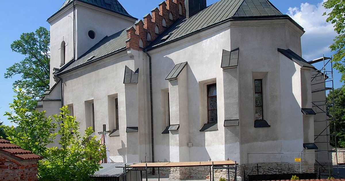 Kościół parafii Kościół Wszystkich Świętych w Bobowa — zdjęcie