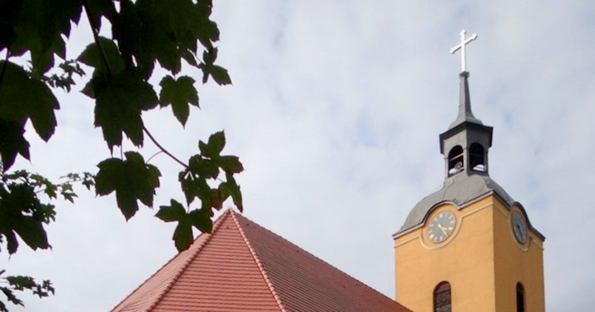Kościół parafii Kościół Wszystkich Świętych w Brody — zdjęcie