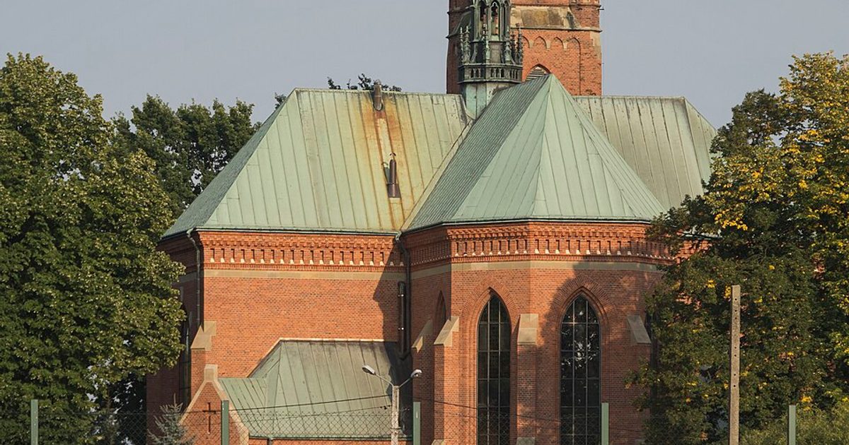 Kościół parafii Kościół Wszystkich Świętych w Chorzelów — zdjęcie