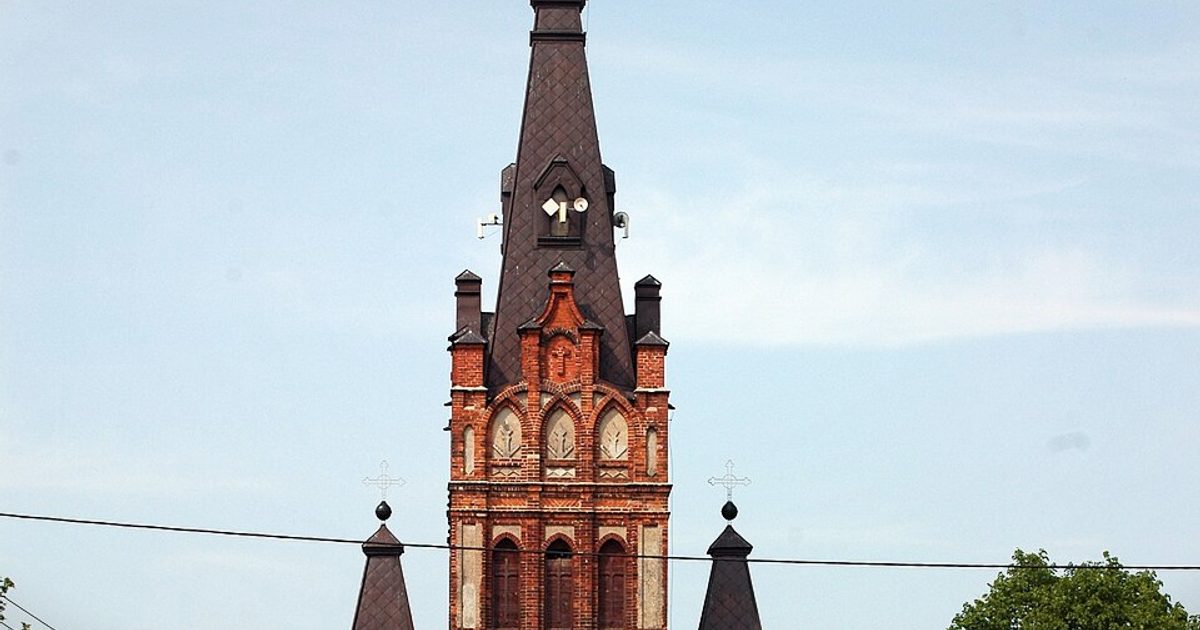 Kościół parafii Kościół Wszystkich Świętych w Gozdowo — zdjęcie