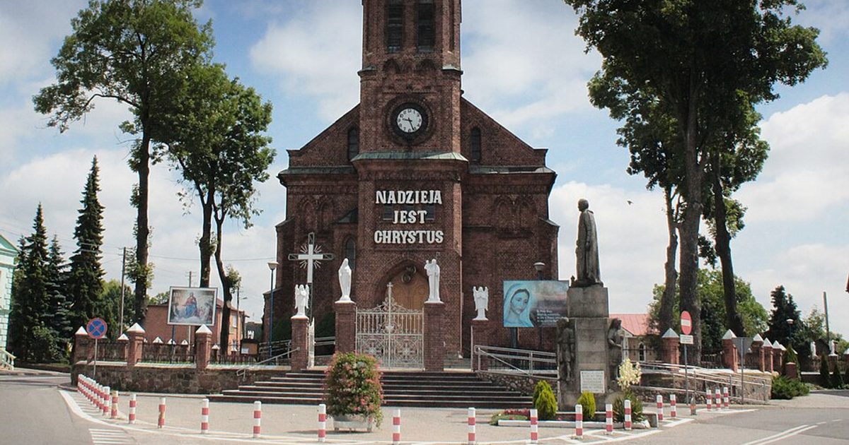 Kościół parafii Kościół Wszystkich Świętych w Lisków — zdjęcie