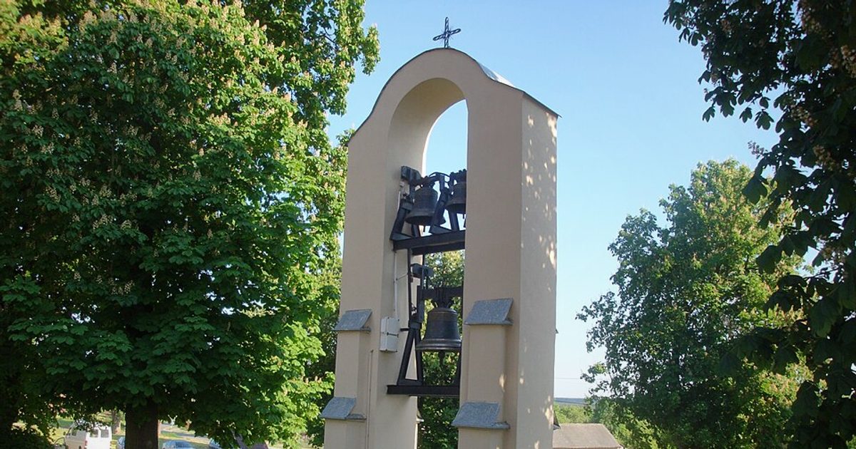 Kościół parafii Kościół Wszystkich Świętych w Rybitwy — zdjęcie
