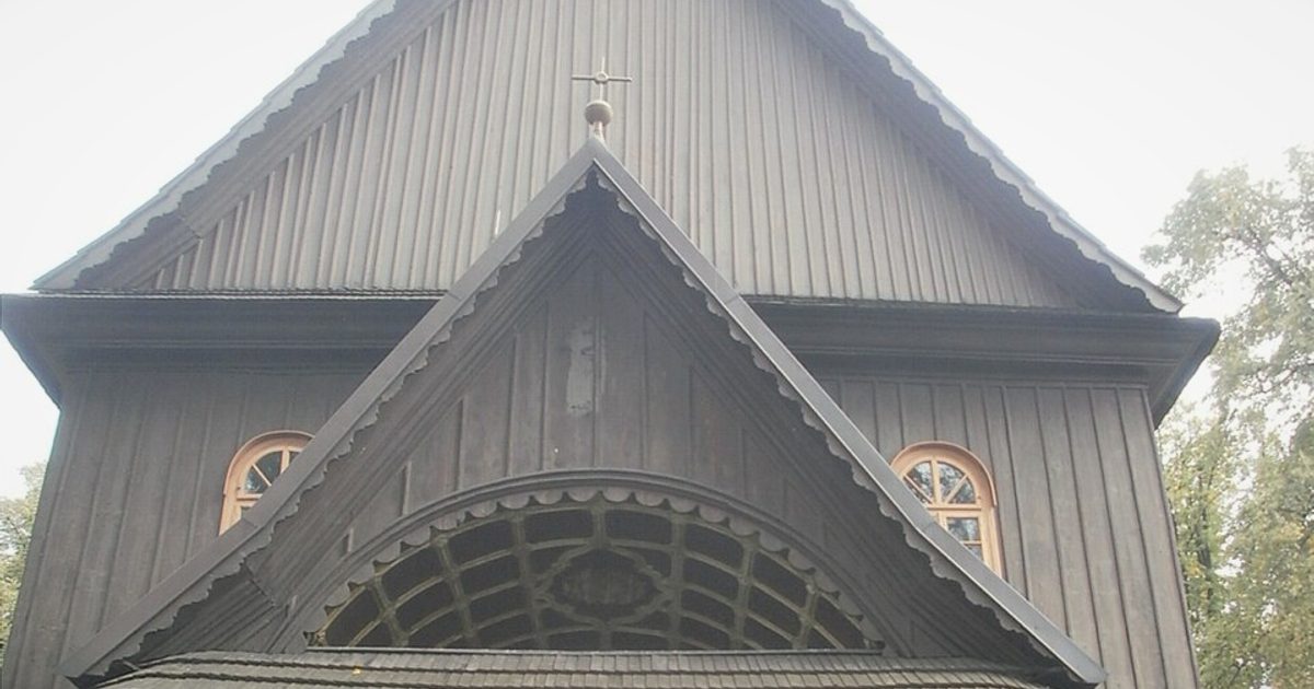Kościół parafii Kościół Wszystkich Świętych w Sobolów — zdjęcie