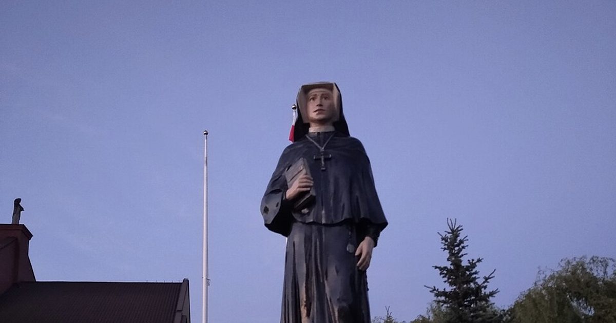 Dzieła sztuki sakralnej — Kościół Zbawiciela Świata, Ostrołęka. Zdjęcie: Wikimedia Commons.