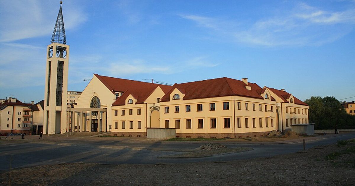 Kościół parafii Kościół Zesłania Ducha Świętego w Kraków — zdjęcie