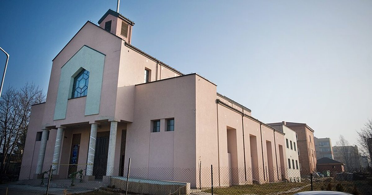Kościół parafii Kościół Zmartwychwstania Pańskiego w Łódź — zdjęcie