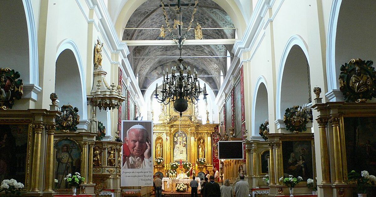 Kościół parafii Kościół Zwiastowania NMP w Czerwińsk nad Wisłą — zdjęcie